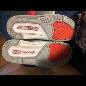 Jordan’s 3s size 4.5y